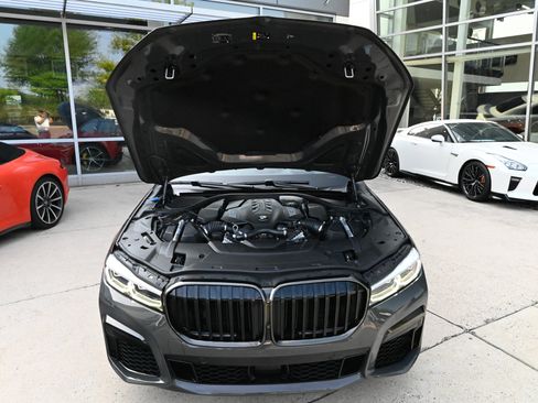 Used 2021 BMW 750i xDrive w/ Luxury Rear Seating Package AWD/4WD image 65