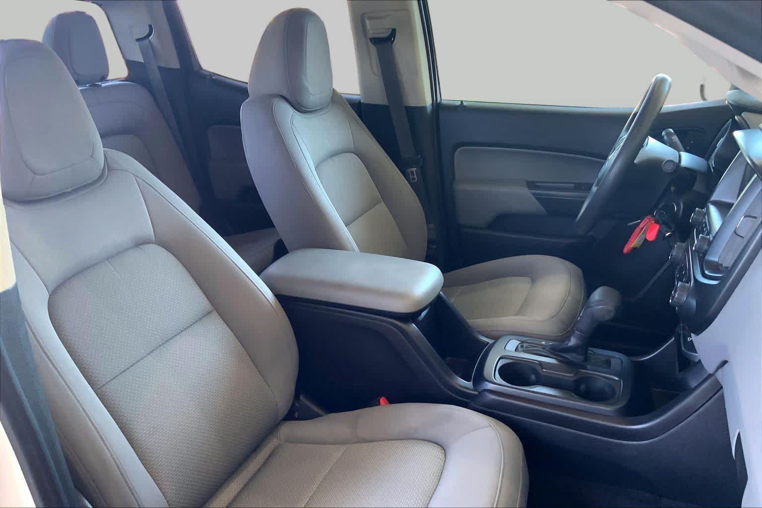 Used 2016 GMC Canyon 2WD Crew Cab w/ Convenience Package image 9