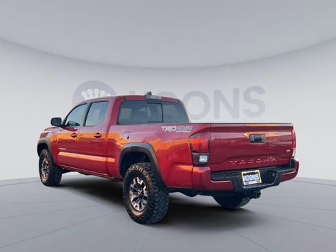 Used 2019 Toyota Tacoma TRD Off-Road image 4