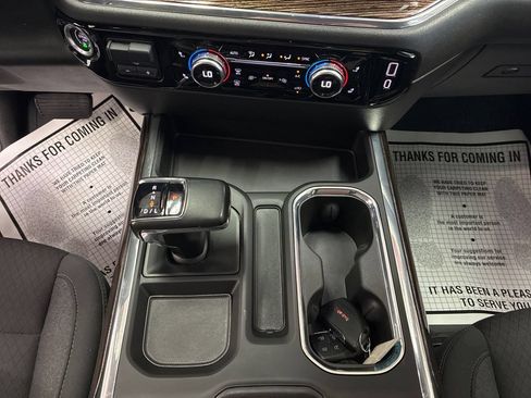 Used 2023 GMC Sierra 1500 Elevation w/ X31 Off-Road Package AWD/4WD image 15
