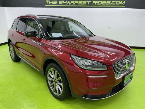 Used 2020 Lincoln Corsair AWD w/ Premium Package image 2