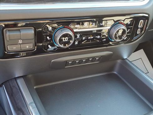 New 2026 Chevrolet Silverado 3500 LTZ w/ LTZ Convenience Package image 20