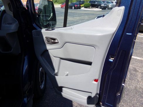 Used 2016 Ford Transit 250 130 Medium Roof RWD image 25