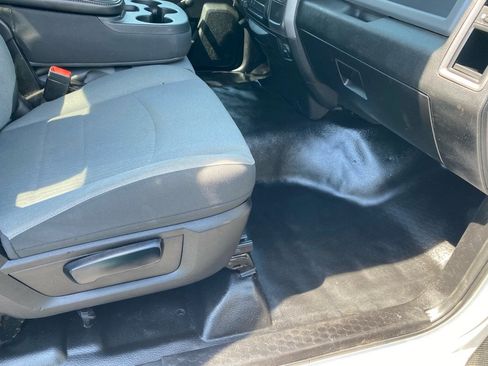 Used 2019 RAM 1500 Tradesman AWD/4WD image 35