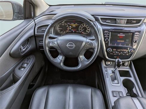 Used 2023 Nissan Murano SV image 17