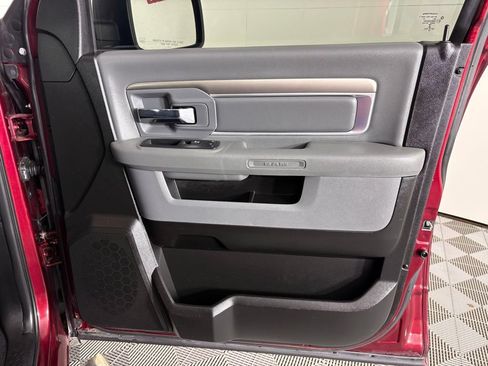 Used 2019 RAM 1500 Classic SLT RWD image 36