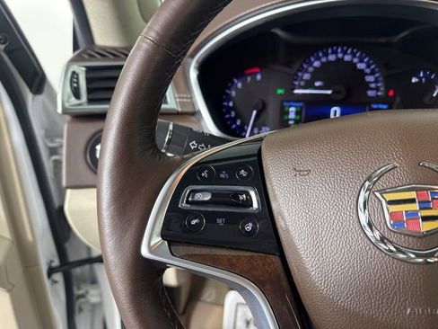 Used 2015 Cadillac SRX Luxury w/ Driver Awareness Package image 30