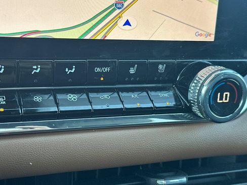 Used 2023 GMC Canyon AT4 w/ AT4 Premium Package AWD/4WD image 28
