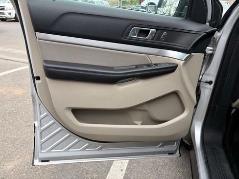 Used 2018 Ford Explorer 4WD image 15