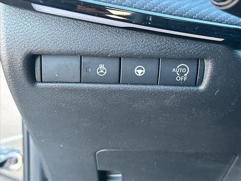 Used 2025 Nissan Kicks SR w/ SR Premium Package image 20