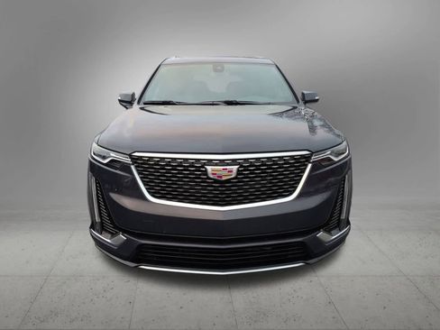 Certified 2025 Cadillac XT6 Premium Luxury image 9