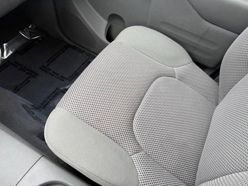 Used 2020 Nissan Frontier SV image 27