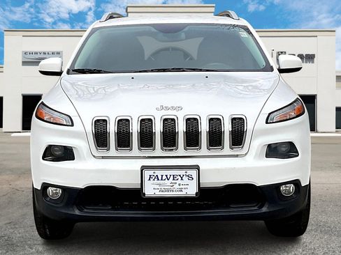 Used 2016 Jeep Cherokee Latitude w/ Cold Weather Group image 3