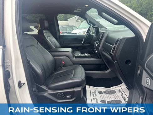 Used 2019 Ford Expedition Limited w/ Equipment Group 302A AWD/4WD image 32