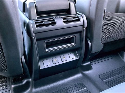 Used 2025 Land Rover Defender 110 S image 10