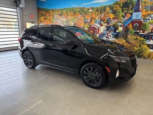 Used 2022 Chevrolet Equinox RS w/ RS Leather Package AWD/4WD image 9