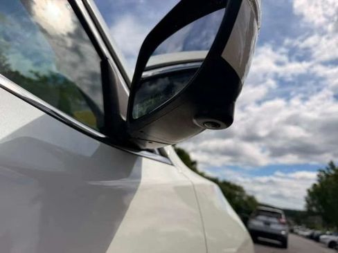 Used 2020 Nissan Rogue SL w/ Premium Package AWD/4WD image 4