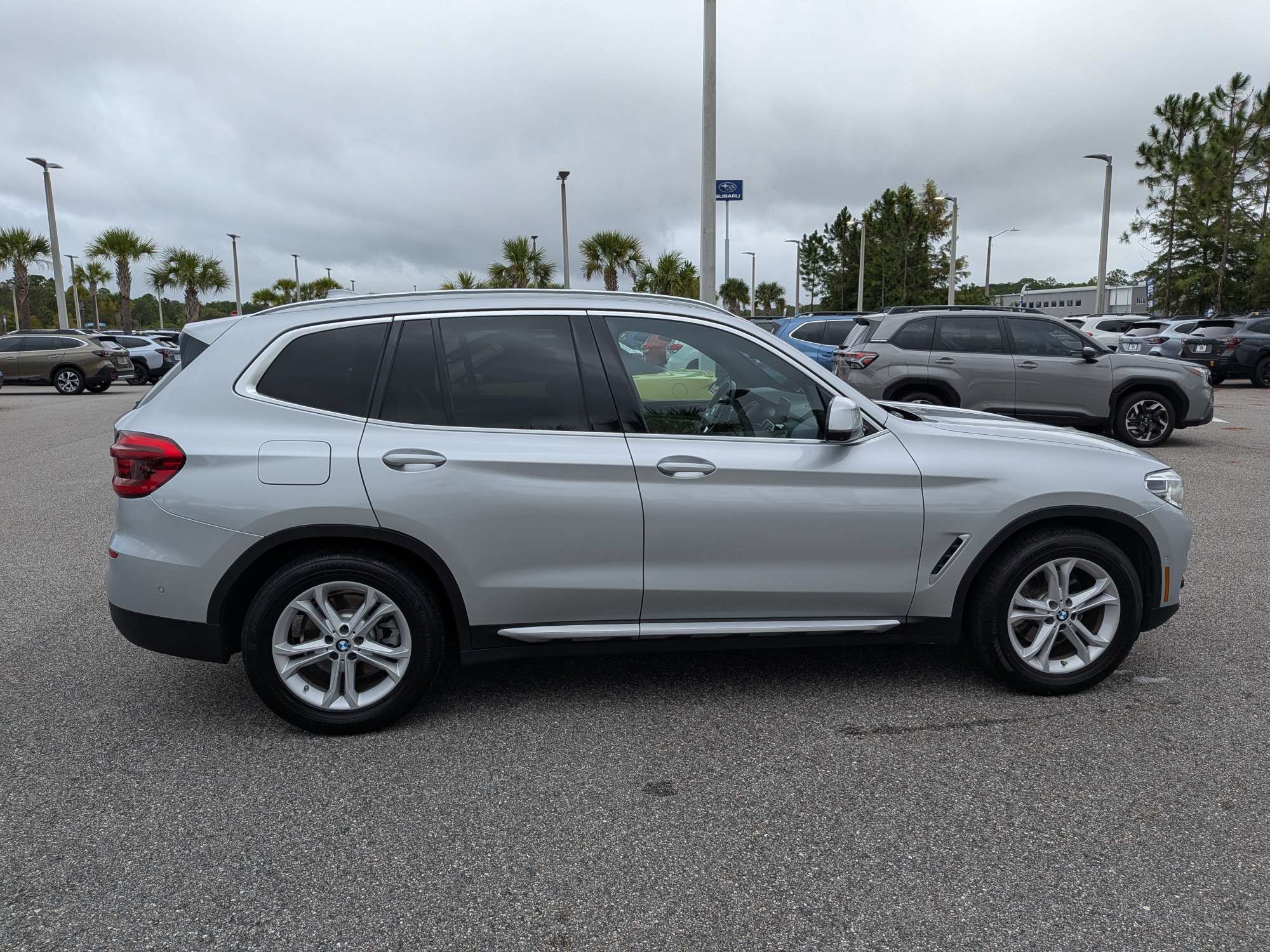Used 2020 BMW X3 xDrive30i w/ Executive Package AWD/4WD image 3