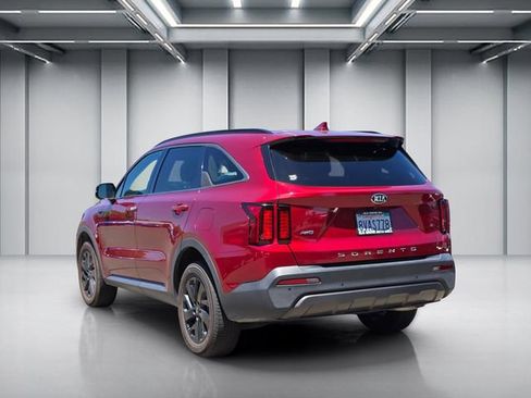Certified 2021 Kia Sorento S AWD/4WD image 6