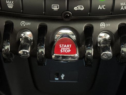 Used 2024 MINI Cooper S FWD image 35