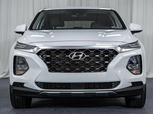 Used 2020 Hyundai Santa Fe SE image 2