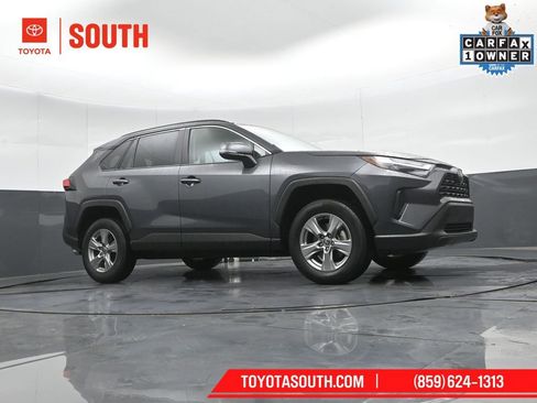 Used 2025 Toyota RAV4 XLE AWD/4WD image 38