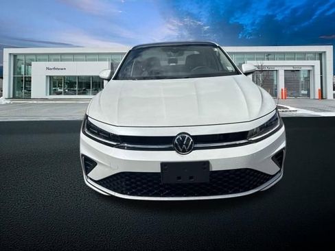 New 2026 Volkswagen Jetta SE FWD image 9