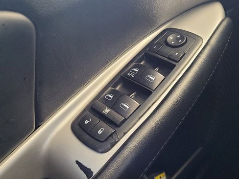 Used 2017 Dodge Journey SXT image 27