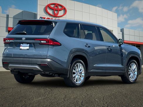 Certified 2026 Toyota Grand Highlander AWD image 3