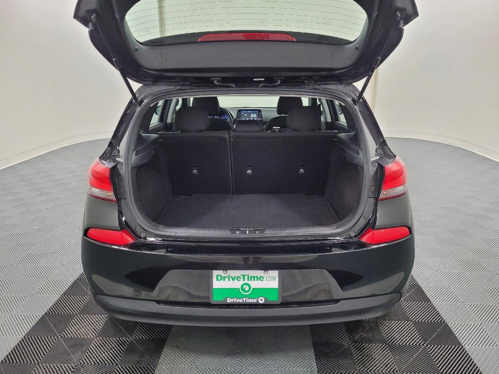 Used 2020 Hyundai Elantra GT FWD image 29