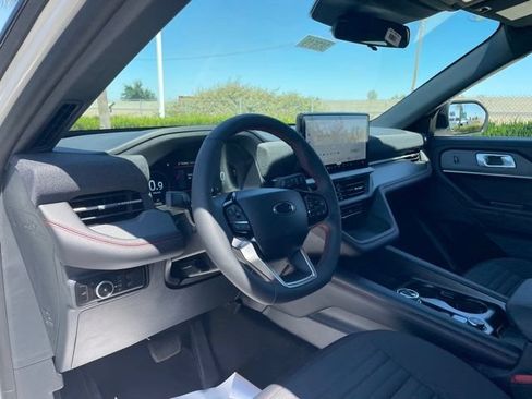New 2026 Ford Explorer ST-Line AWD/4WD image 9