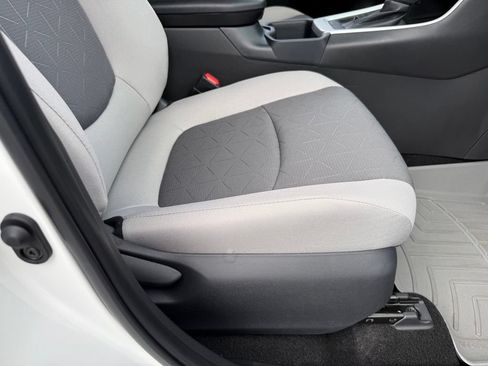Certified 2025 Toyota RAV4 XLE AWD/4WD image 41
