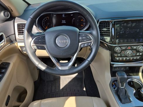 Used 2019 Jeep Grand Cherokee Limited w/ Luxury Group II RWD image 12
