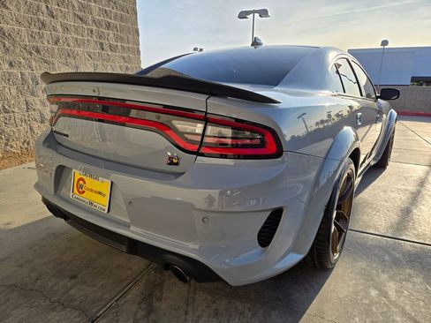 Used 2022 Dodge Charger Scat Pack RWD image 5