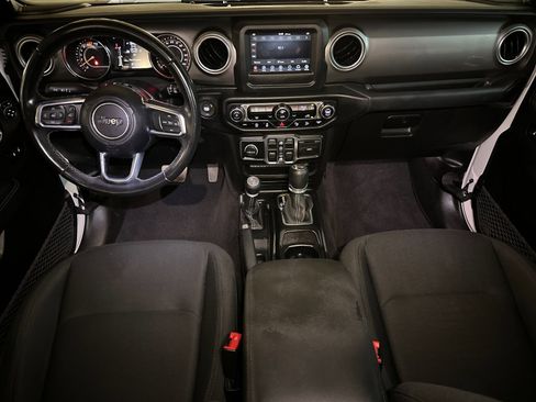 Certified 2020 Jeep Wrangler Unlimited Sahara w/ Safety Group image 12