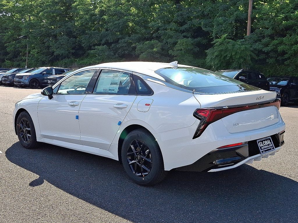 New 2026 Kia K5 LXS FWD image 3