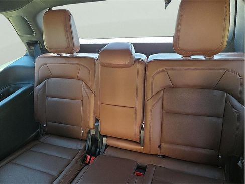 New 2025 Lincoln Navigator Reserve image 11