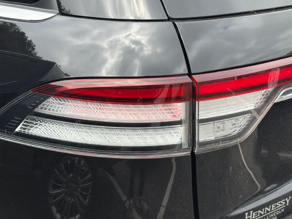 Used 2024 Lincoln Aviator Black Label AWD/4WD image 11