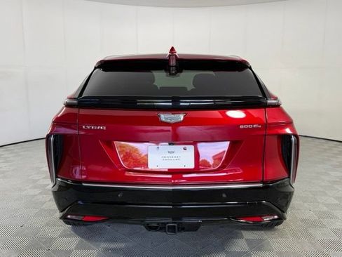 Used 2024 Cadillac Lyriq Tech AWD/4WD image 7