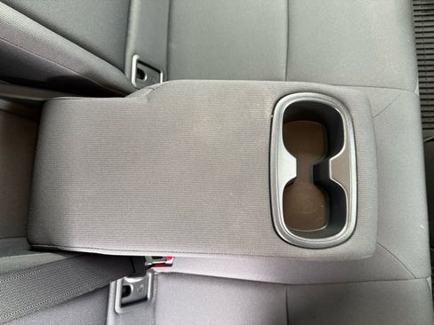 Used 2021 Toyota Corolla LE w/ Carpet Mat Package (TMS) image 16