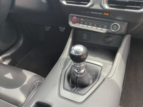 Used 2025 Ford Mustang GT Premium RWD image 27