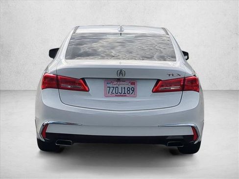 Used 2018 Acura TLX w/ Technology Package FWD image 6