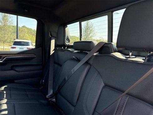 Used 2024 Chevrolet Silverado 1500 High Country w/ High Country Premium Package image 14