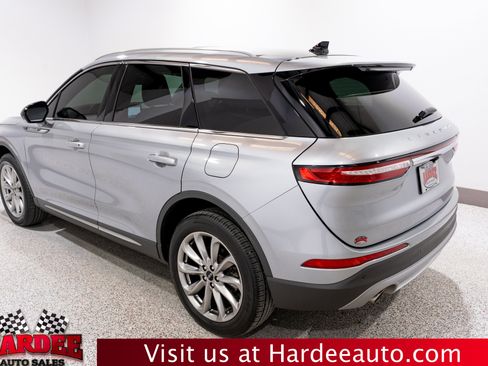 Used 2021 Lincoln Corsair AWD w/ Premium Package image 3