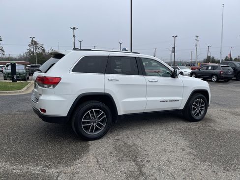 Used 2019 Jeep Grand Cherokee Limited image 3