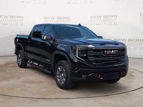 Used 2024 GMC Sierra 1500 AT4 w/ AT4 Preferred Package AWD/4WD image 7