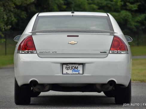 Used 2013 Chevrolet Impala LTZ FWD image 6
