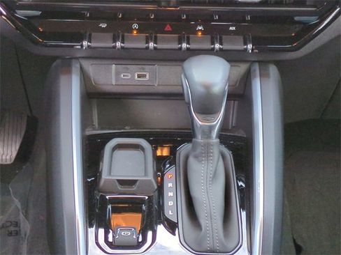 Certified 2024 Chevrolet Colorado LT w/ LT Convenience Package II image 20