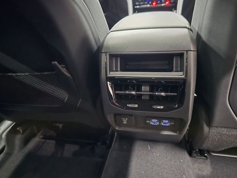 New 2025 Jeep Grand Cherokee Laredo X w/ Luxury Tech Group I image 31