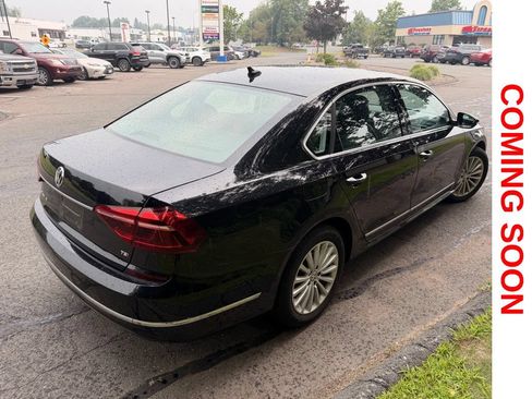 Used 2017 Volkswagen Passat 1.8T SE FWD image 9